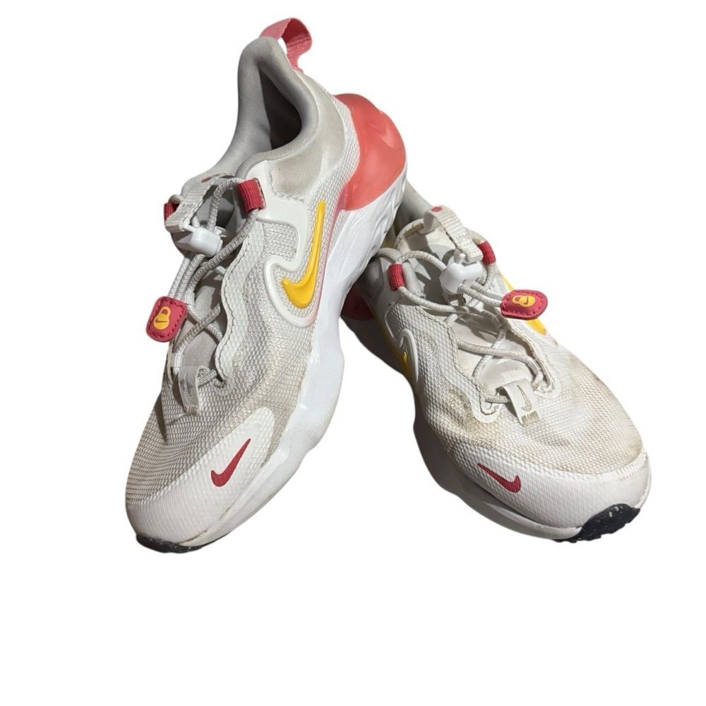Nike run flow coral citron White slip on athletic active running sneaker 13C kid
